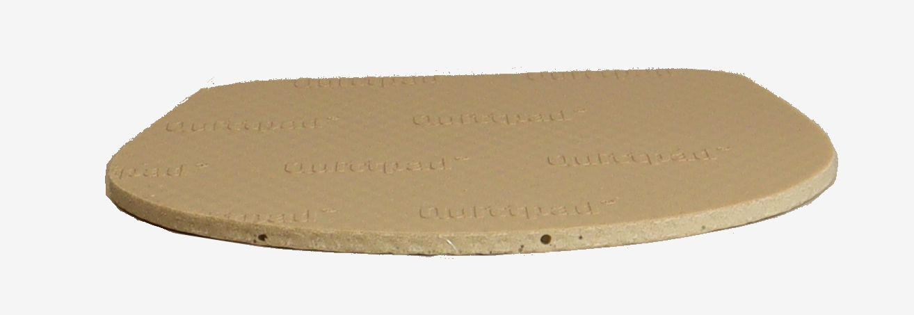 QUITTPAD® SLIM Hufplatte – Querschnitt mit formstabilem Aufbau und geringer Bauhöhe